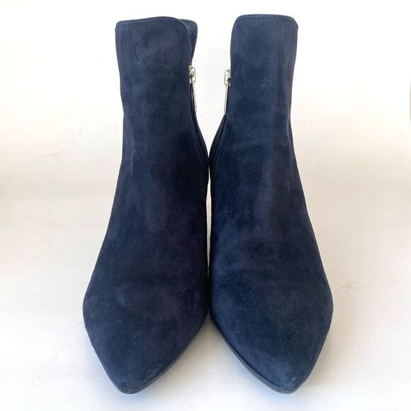 Aquatalia Navy Suede Ankle Boots 2.5” Heel sz 9.5 Castlecore, Preppy Academia - Picture 3 of 12